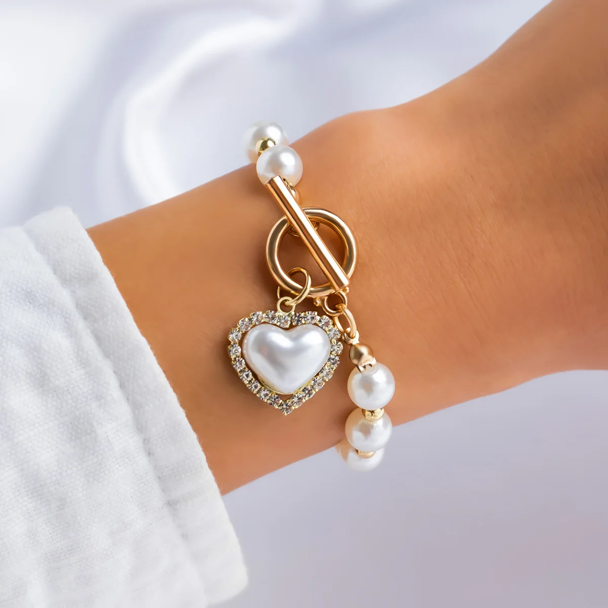 Ailodo Romantic Heart Pendant Pearl Bracelet For Women Minimalist Party Wedding Charm Bracelet Fashion Jewelry Girls Gift 2023
Ailodo Romantic Heart Pendant Pearl Bracelet For Women Minimalist Party Wedding Charm Bracelet Fashion Jewelry Girls Gift 2023