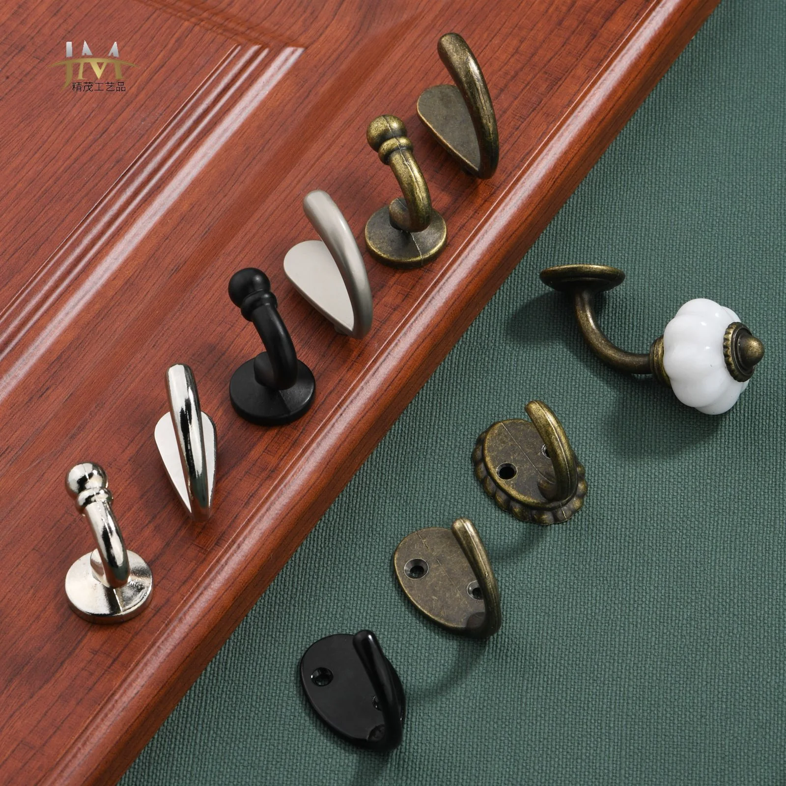 New Chinese Style Simple Modern Antique European Style Hook Clothes Wall Hook Green Bronze Spray Black
New Chinese Style Simple Modern Antique European Style Hook Clothes Wall Hook Green Bronze Spray Black