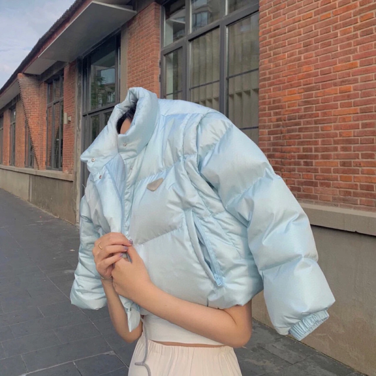 2022 New Streetwear Candy Color Chunky Short Sustans Coat Y2k Thick Winter Women Jacket Sleeve Detachable Cotton Clothes
2022 New Streetwear Candy Color Chunky Short Sustans Coat Y2k Thick Winter Women Jacket Sleeve Detachable Cotton Clothes