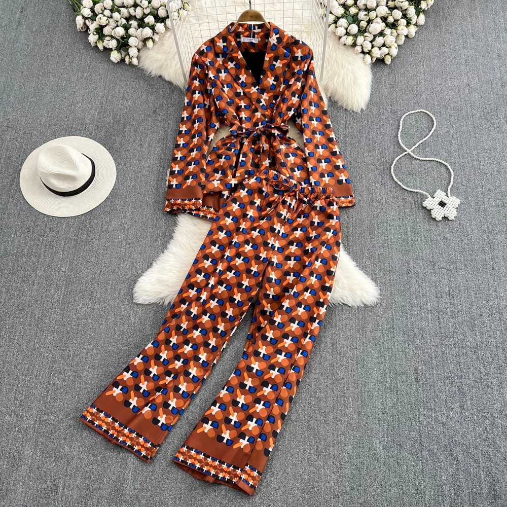 Spring Fashion Set Woman 2 Pieces V Neck Blazer Coat +Straight Pant Elegant Suits For Women 2 Pieces Z263
Spring Fashion Set Woman 2 Pieces V Neck Blazer Coat +Straight Pant Elegant Suits For Women 2 Pieces Z263