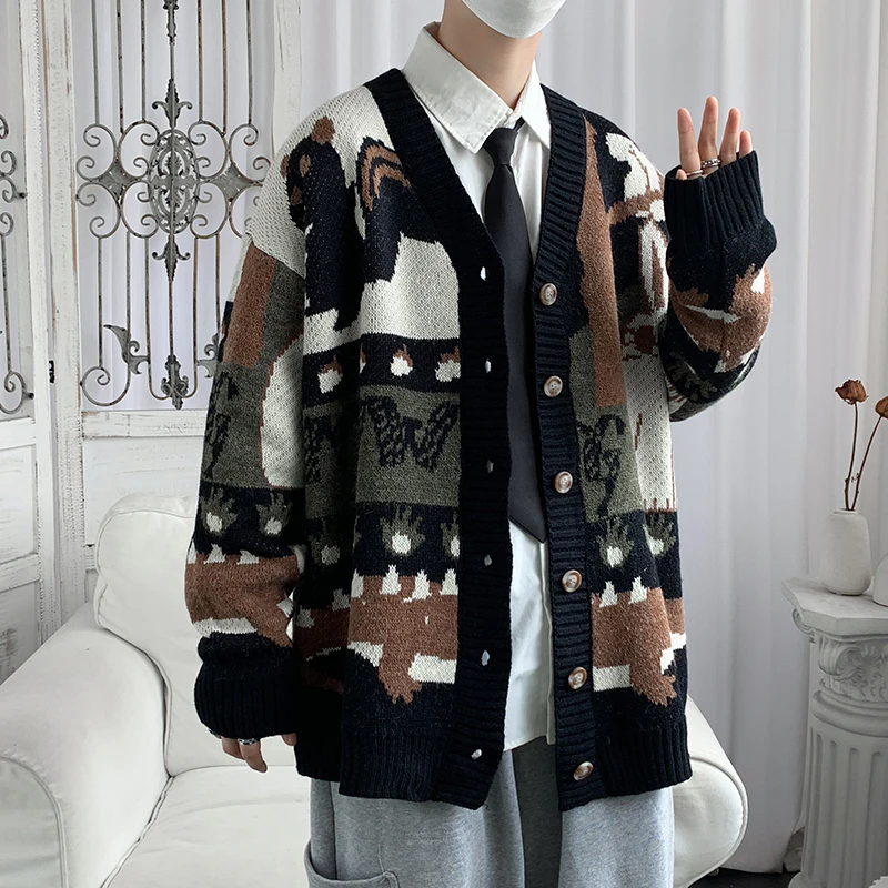 Men's Sweater Coat Harajuku Cartoon Rabbit Pattern V Neck Knitted Cardigan Retro Handsome Autumn Winter Top 2022 Male Clothes
Men's Sweater Coat Harajuku Cartoon Rabbit Pattern V Neck Knitted Cardigan Retro Handsome Autumn Winter Top 2022 Male Clothes