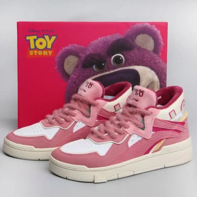 Кроссовки Weiwu Женские повседневные, высокие универсальные сникерсы в стиле сакуры, клубничный медведь, подарок на день рождения, 2022
Кроссовки Weiwu Женские повседневные, высокие универсальные сникерсы в стиле сакуры, клубничный медведь, подарок на день рождения, 2022