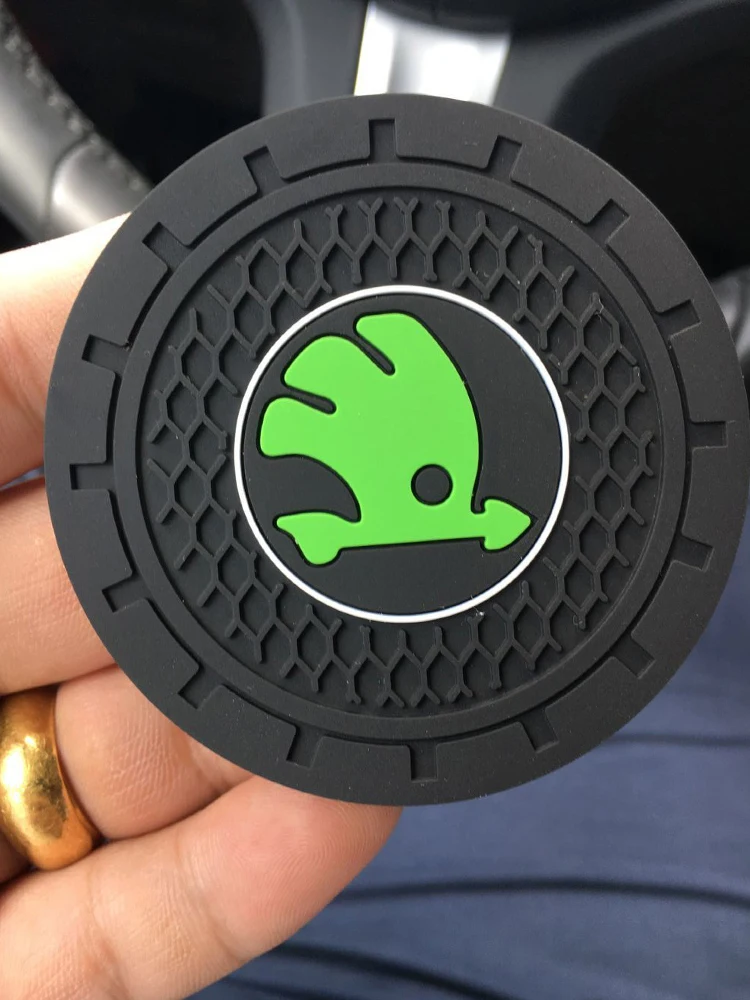 1/2Pcs Car Coasters Cup Holder Mats Anti-Slip Cup Pad Accessories For Skoda Octavia Rapid Kodiaq Karoq Superb Fabia Kamiq Yeti
1/2Pcs Car Coasters Cup Holder Mats Anti-Slip Cup Pad Accessories For Skoda Octavia Rapid Kodiaq Karoq Superb Fabia Kamiq Yeti
