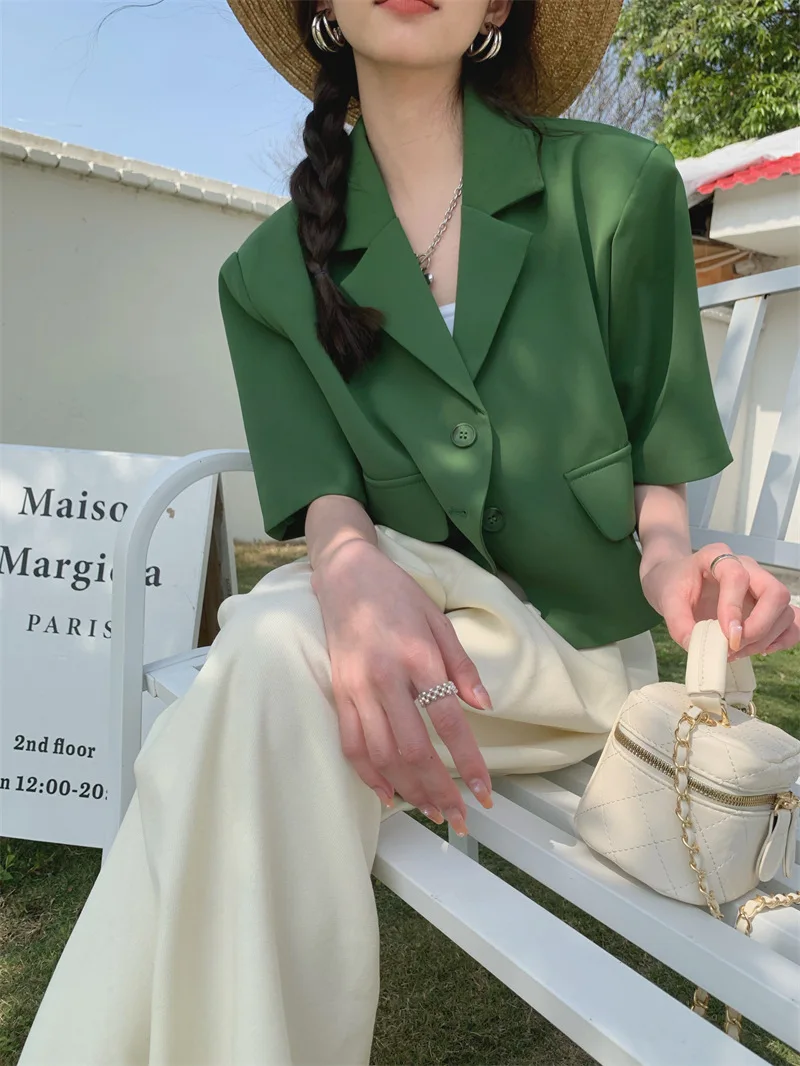 2022 Spring and Summer New Korean Ins Design Short Jacket Women's Short-sleeved Suit Cardigan Women Blazer Women
2022 Spring and Summer New Korean Ins Design Short Jacket Women's Short-sleeved Suit Cardigan Women Blazer Women