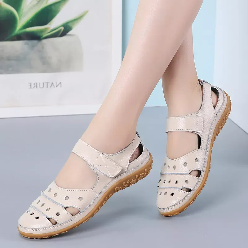 Women Sandals Leather Comfortable Beach Outdoor Women Shoes 2022 New Fashion Ladies Casual Outdoor Female Sneakers Large Size
Women Sandals Leather Comfortable Beach Outdoor Women Shoes 2022 New Fashion Ladies Casual Outdoor Female Sneakers Large Size