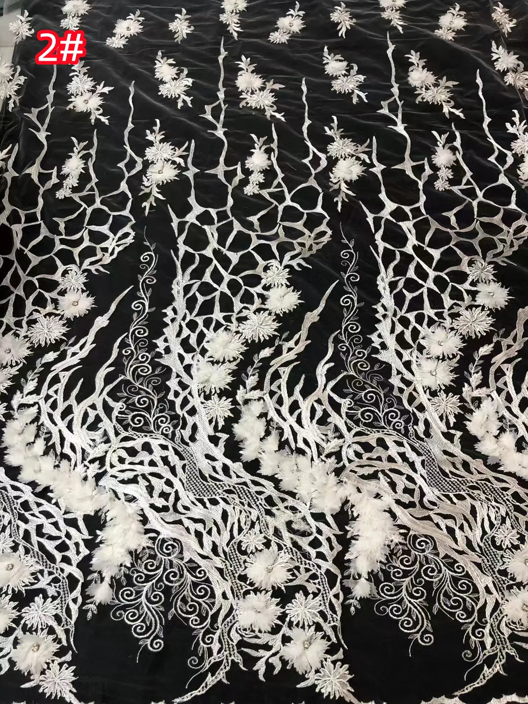 European and American lace mesh wedding dress dinner dress dress fabric, 3D three-dimensional applique plant embroidery fabric
European and American lace mesh wedding dress dinner dress dress fabric, 3D three-dimensional applique plant embroidery fabric