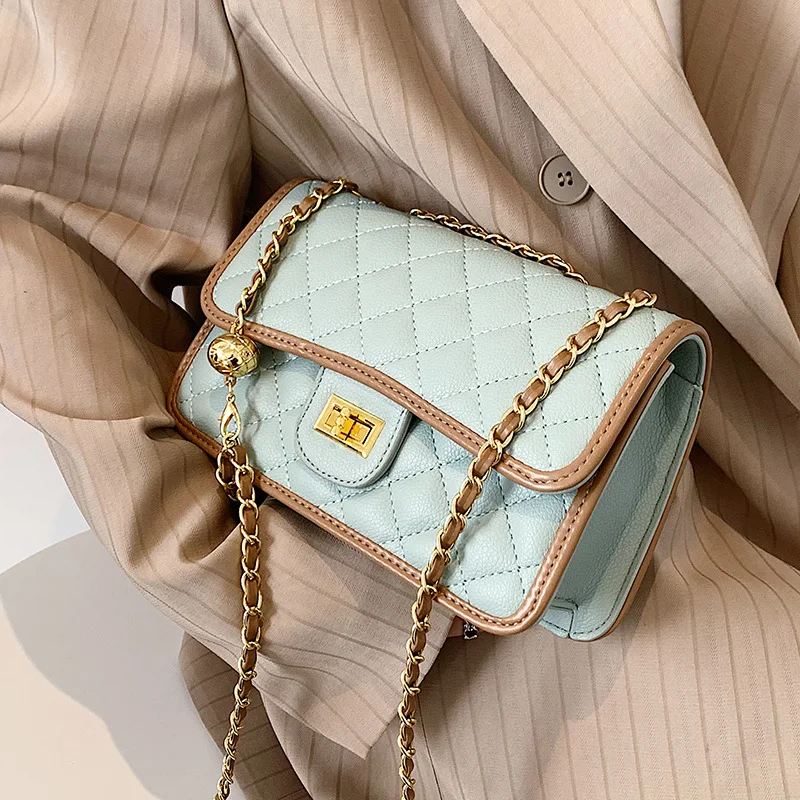 New Chain Design Quilted Small PU Leather Crossbody Bags for Women 2022Women's Luxury Branded Trending Shoulder Handbags
New Chain Design Quilted Small PU Leather Crossbody Bags for Women 2022Women's Luxury Branded Trending Shoulder Handbags