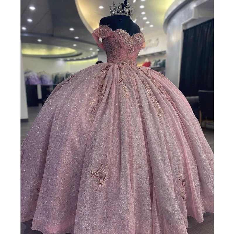 Пыленепроницаемые розовые платья ANGELSBRIDEP для Quinceanera с открытыми плечами, 3D аппликация, цветочное Бисероплетение, выпускные платья, платье для 15 лет
Пыленепроницаемые розовые платья ANGELSBRIDEP для Quinceanera с открытыми плечами, 3D аппликация, цветочное Бисероплетение, выпускные платья, платье для 15 лет