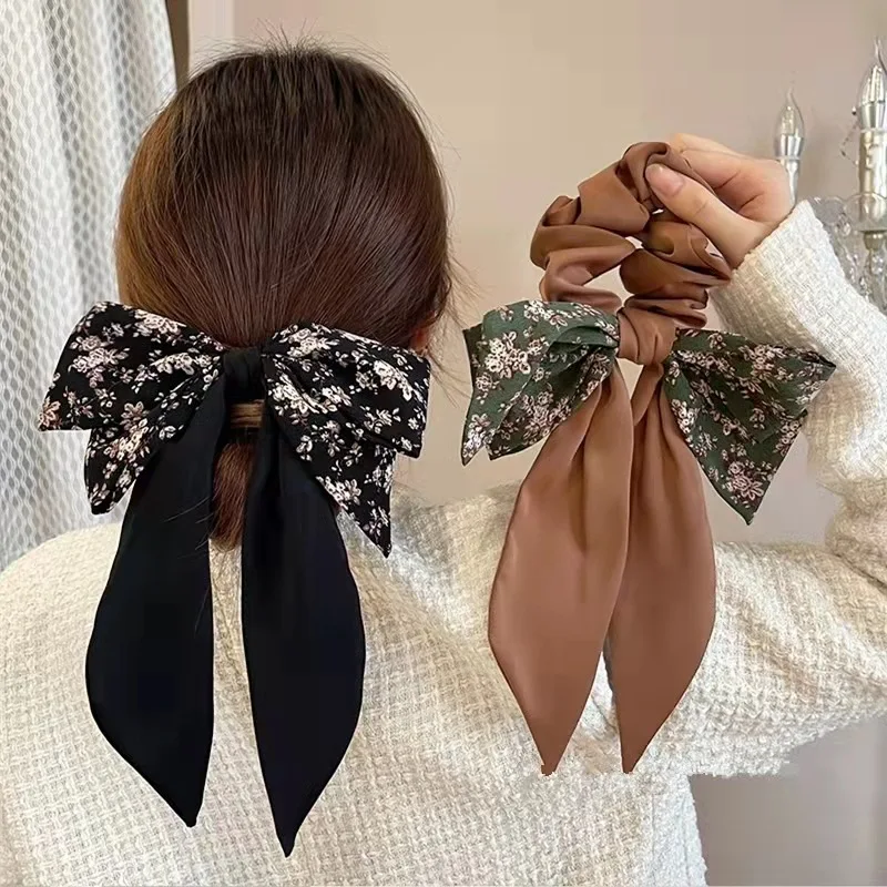 2022 New Fashion Floral Print Big Bowknot Scarf Hair Scrunchies Women Elegant Chiffon Scarf Hair Tie Retro Elastic Rubber Band
2022 New Fashion Floral Print Big Bowknot Scarf Hair Scrunchies Women Elegant Chiffon Scarf Hair Tie Retro Elastic Rubber Band