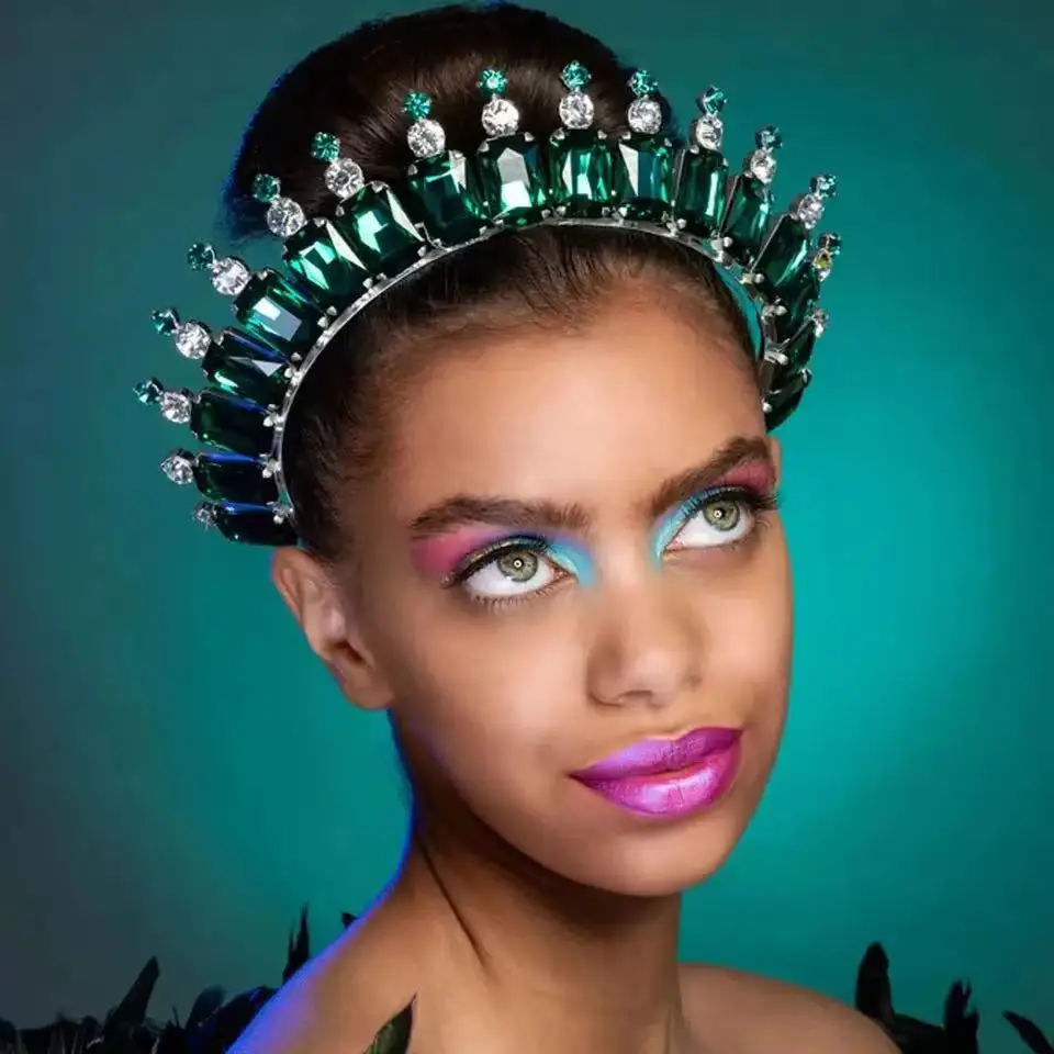 Baroque Handmade Green Crystal Tiara Crown Luxury Princess Queen Rhinestone Tiara Wedding Headdress Hair Accessories Jewelry
Baroque Handmade Green Crystal Tiara Crown Luxury Princess Queen Rhinestone Tiara Wedding Headdress Hair Accessories Jewelry