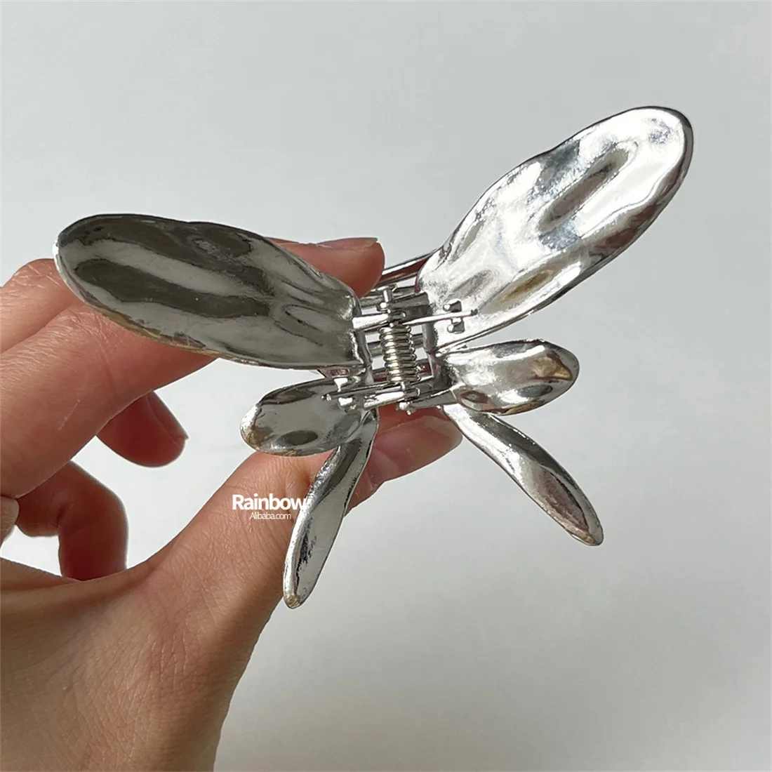 Girls Sweet Cool Y2K Butterfly Hair Claws Hair Clips Fashion Mini Metal Silver Black Color Hair Clips Headwear Hair Accessories
Girls Sweet Cool Y2K Butterfly Hair Claws Hair Clips Fashion Mini Metal Silver Black Color Hair Clips Headwear Hair Accessories