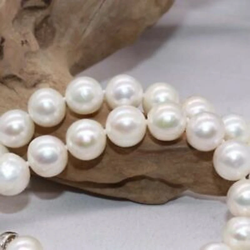 

Natural Rare white 10-11mm round freshwater pearl Necklace 18" AAA