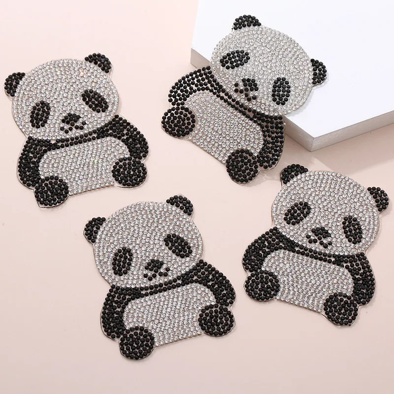 1pcs Crystal Rhinestone Panda Anima Iron On Patches Diy Kids Clothing Hat Bag Applique Diamond Cloth Sticker Applique
1pcs Crystal Rhinestone Panda Anima Iron On Patches Diy Kids Clothing Hat Bag Applique Diamond Cloth Sticker Applique