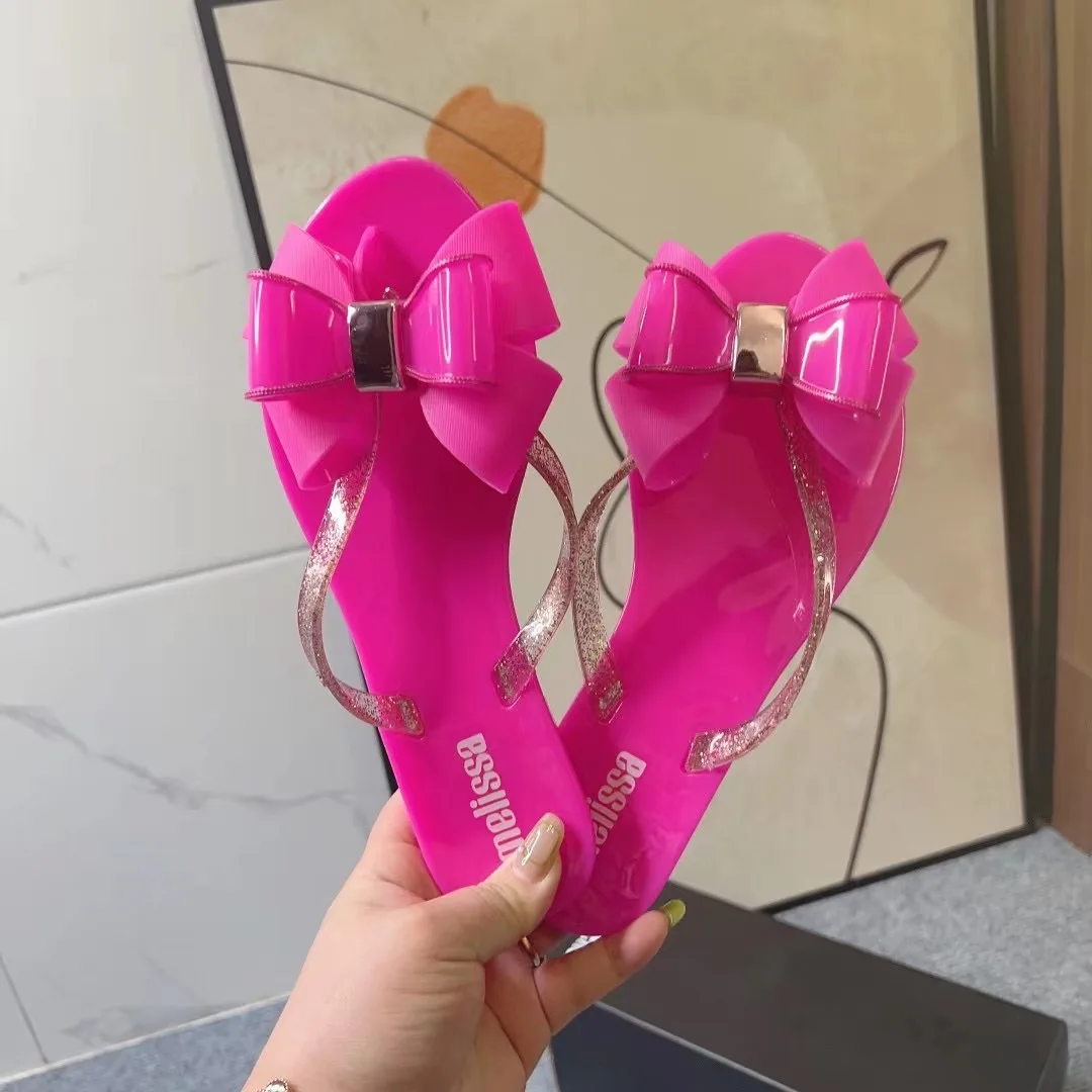 2023 женские модные туфли Melissa, женские летние сандалии с милым бантом, тапочки Melissa, простая пляжная обувь для улицы, женские туфли
2023 женские модные туфли Melissa, женские летние сандалии с милым бантом, тапочки Melissa, простая пляжная обувь для улицы, женские туфли