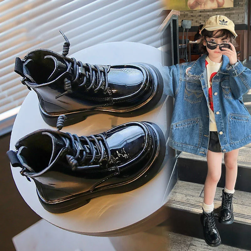 Модные кожаные ботинки для девочек, короткие ботинки принцессы из лакированной кожи с квадратным носком и шитьем, детские короткие ботинки ...
Модные кожаные ботинки для девочек, короткие ботинки принцессы из лакированной кожи с квадратным носком и шитьем, детские короткие ботинки ...