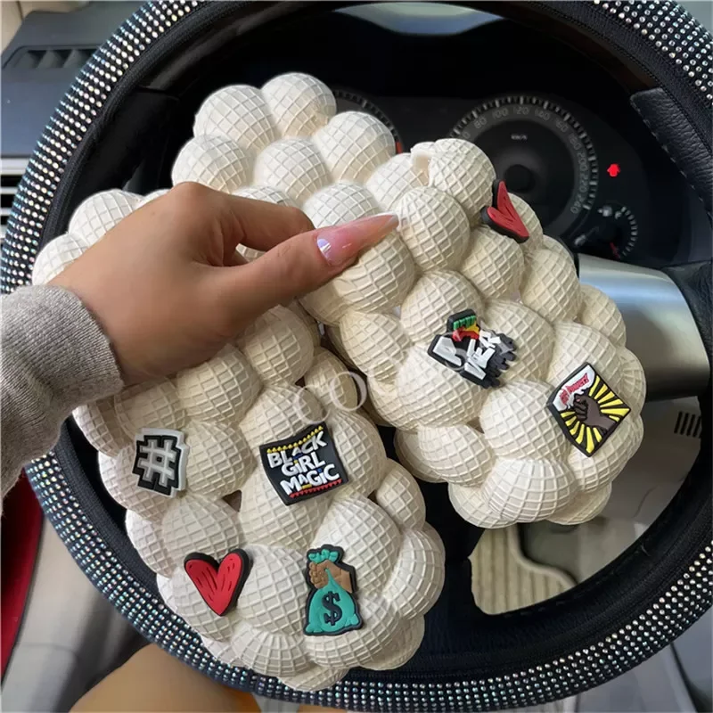 Women Summer Bubble Slides with Charms Chain Couples Rhinestone Designer Flip Flops Indoor Bathroom Sandals Massage Slippers
Women Summer Bubble Slides with Charms Chain Couples Rhinestone Designer Flip Flops Indoor Bathroom Sandals Massage Slippers