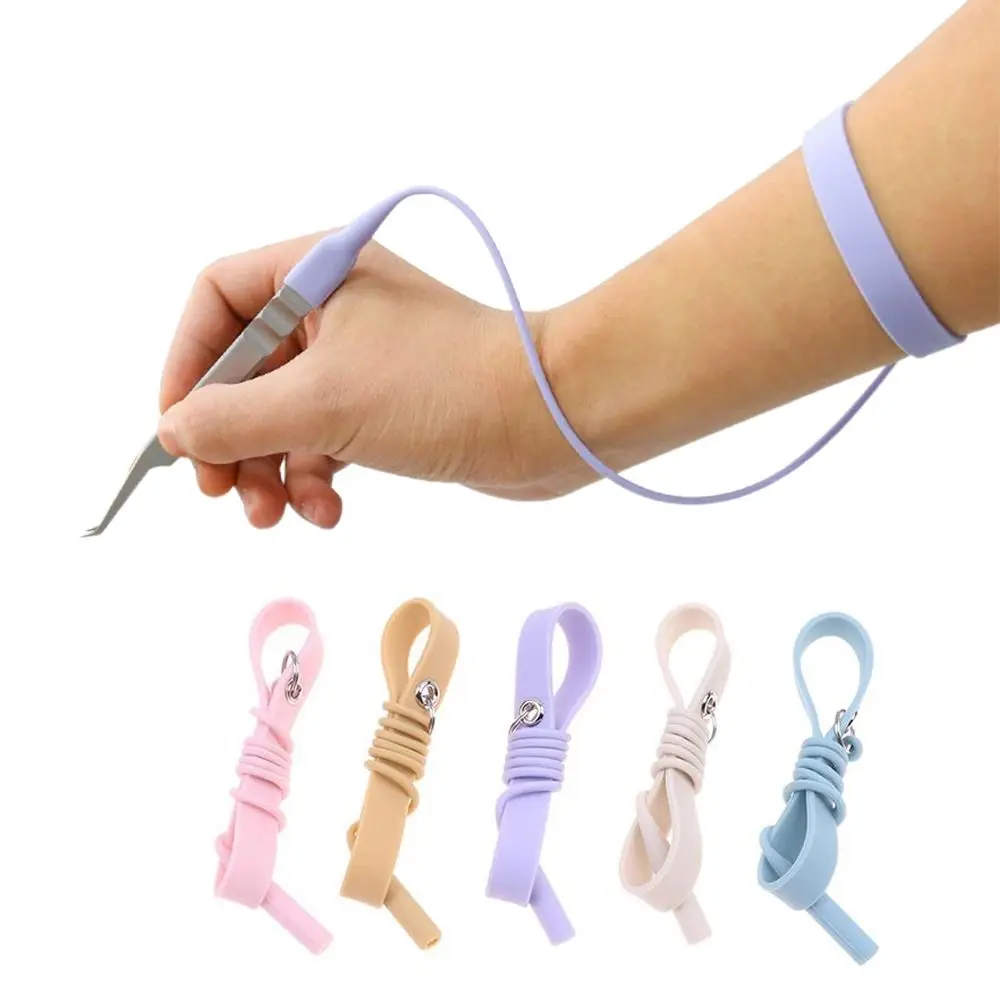 Silica Gel Wrist Strap Silicone Grafting Eyelash Tweezers Bracelet Wrist Strap Silicone Tweezers Auxiliary Makeup Tool For Girl
Silica Gel Wrist Strap Silicone Grafting Eyelash Tweezers Bracelet Wrist Strap Silicone Tweezers Auxiliary Makeup Tool For Girl
