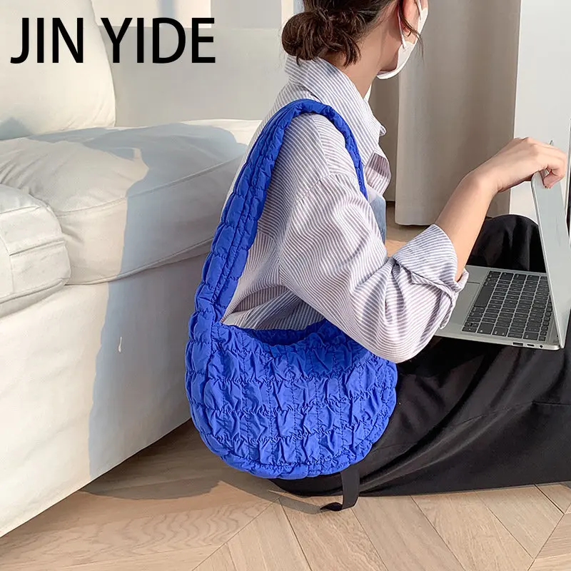 

Casual Ruched Quilted Women Shoulder Bags Designer Hobos Nylon Lady Handbags Luxury Small Tote Simple Shopper Purses Female Sac
