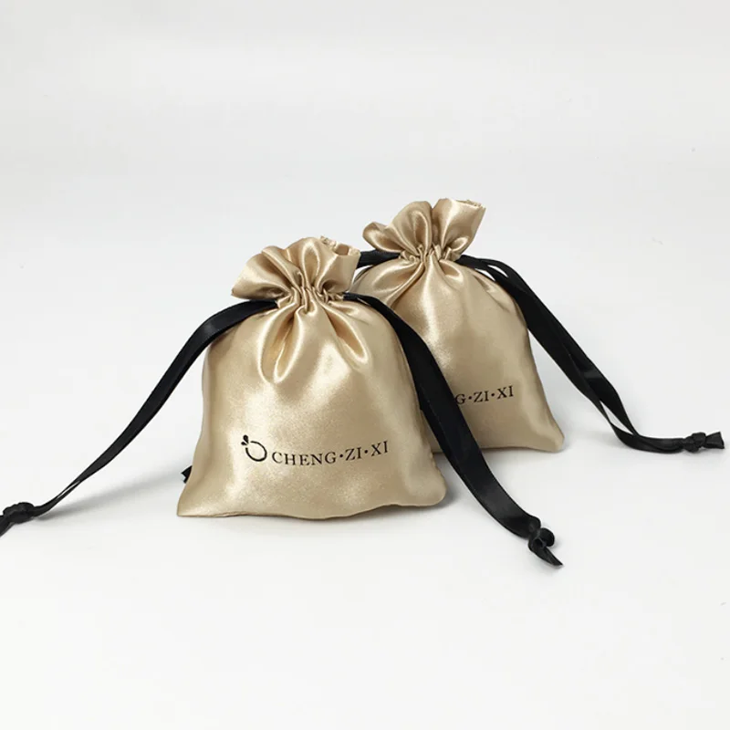 Beige Silk Stain Gift Bags Eyelashes Makeup Candle Dust Sack Earring Rings Stud Necklace Bangle Jewelry Drawstring Pouches
Beige Silk Stain Gift Bags Eyelashes Makeup Candle Dust Sack Earring Rings Stud Necklace Bangle Jewelry Drawstring Pouches