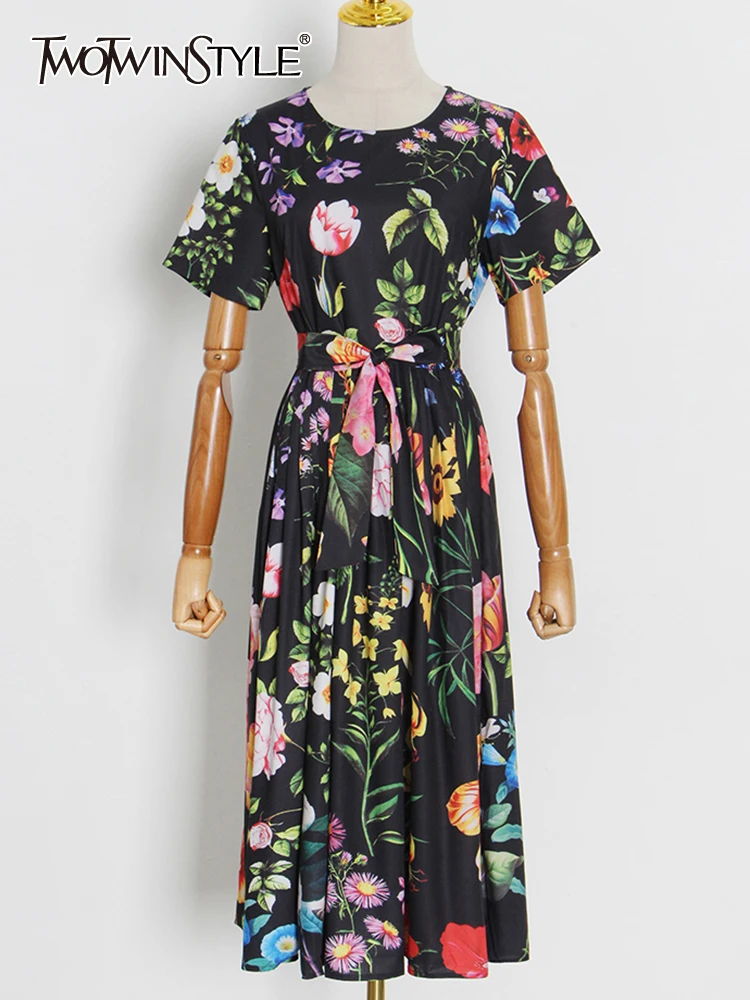 TWOTWINSTYLE Vintage Print Colorblock Dress For Women Round Neck Short Sleeve High Waist Patchwork Bowknow Dresses Female Style
TWOTWINSTYLE Vintage Print Colorblock Dress For Women Round Neck Short Sleeve High Waist Patchwork Bowknow Dresses Female Style