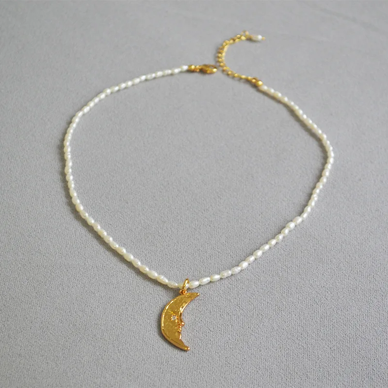 French Style Chocker Freshwater Rice Grain Pearl Playful Moon Zircon Decor Charm Chic Elegant Women Necklace
French Style Chocker Freshwater Rice Grain Pearl Playful Moon Zircon Decor Charm Chic Elegant Women Necklace