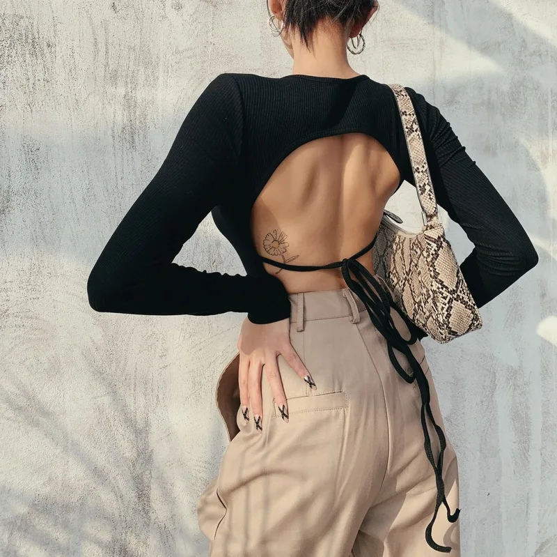 A Summer new tops short cropped navel slim fit and thin solid color short-sleeved T-shirt women's vest long-sleeved U-neck backl
A Summer new tops short cropped navel slim fit and thin solid color short-sleeved T-shirt women's vest long-sleeved U-neck backl