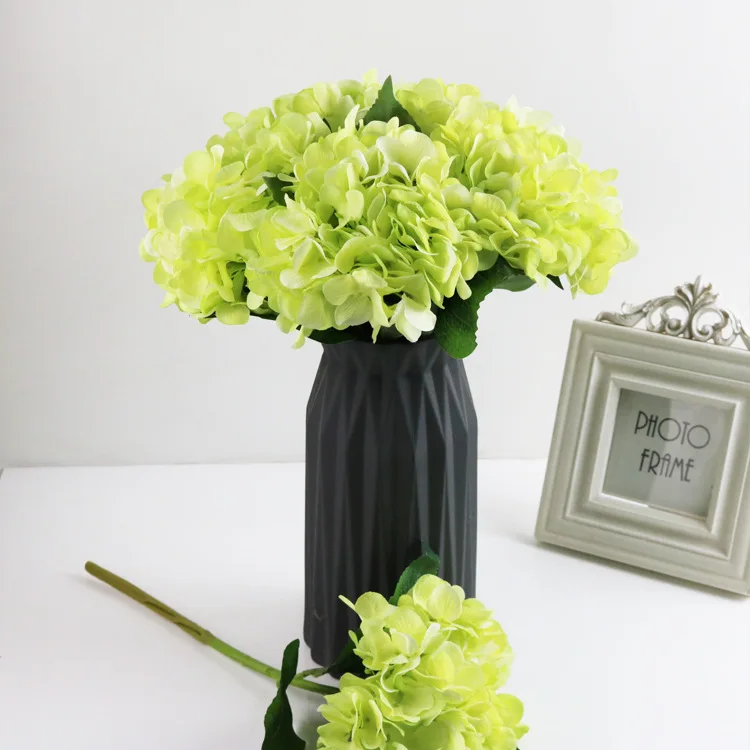 35cm Artificial Silk Hydrangea Purple Flowers Faux Hydrangea Bouquet Stems for Home Garden Wedding Table Centerpieces Decoration
35cm Artificial Silk Hydrangea Purple Flowers Faux Hydrangea Bouquet Stems for Home Garden Wedding Table Centerpieces Decoration