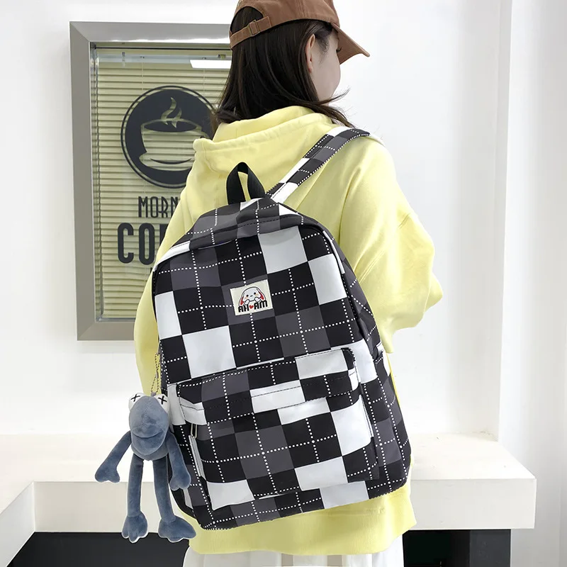 2022 new Korean version ins style simple casual color contrast plaid girl student backpack Japanese Harajuku schoolbag object
2022 new Korean version ins style simple casual color contrast plaid girl student backpack Japanese Harajuku schoolbag object