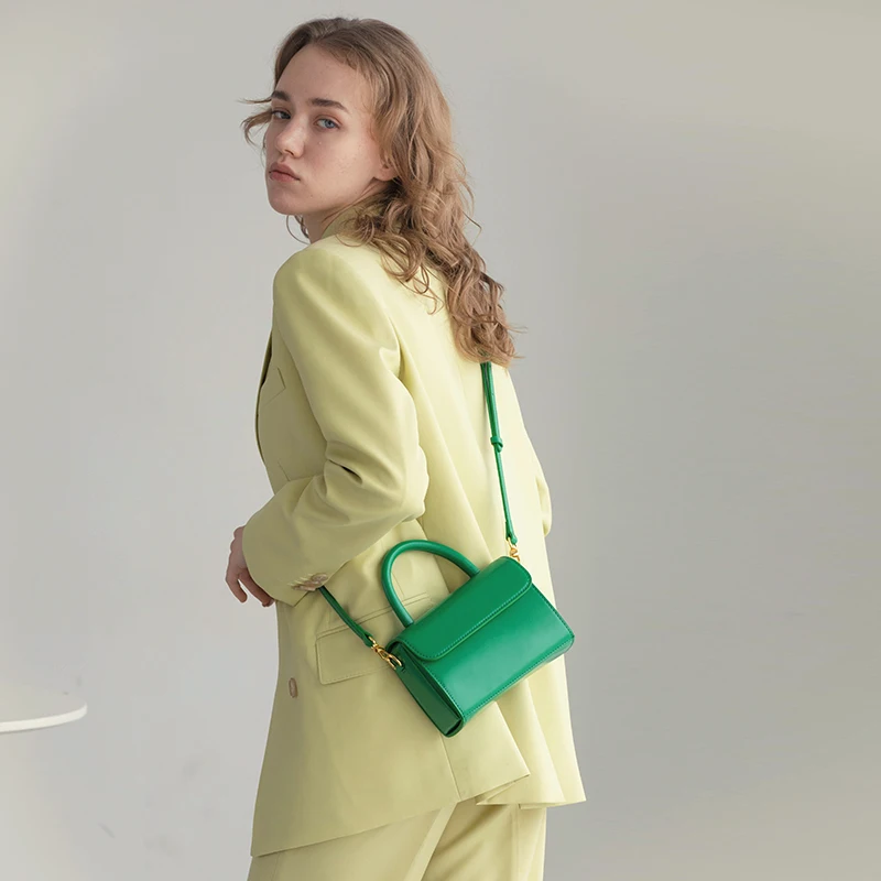 New 2023 New Spring And SummerFashion Small Handbag For Women All-match Leather Shoulder Crossbody Mini Square Bags Green Bag
New 2023 New Spring And SummerFashion Small Handbag For Women All-match Leather Shoulder Crossbody Mini Square Bags Green Bag