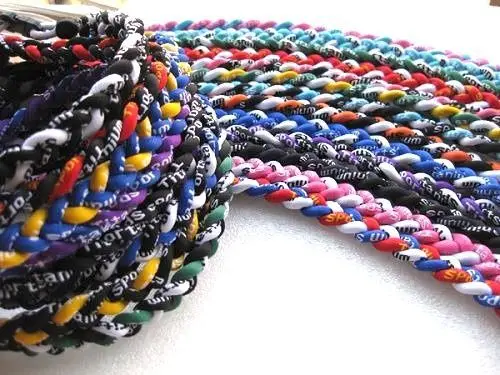 Titanium alloy sports accessories outdoor mix and match sports necklace three twist single rope necklace baseball woven necklace 
Titanium alloy sports accessories outdoor mix and match sports necklace three twist single rope necklace baseball woven necklace