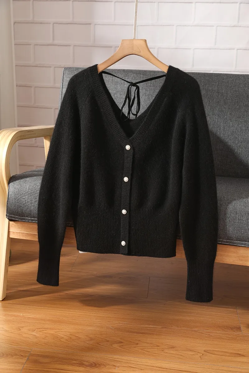 Cardigan For Women New Products In Autumn Winter Casual Solid Color Wool Cashmere Sweater Back Strap Design Diamond Inlaid Butto
Cardigan For Women New Products In Autumn Winter Casual Solid Color Wool Cashmere Sweater Back Strap Design Diamond Inlaid Butto