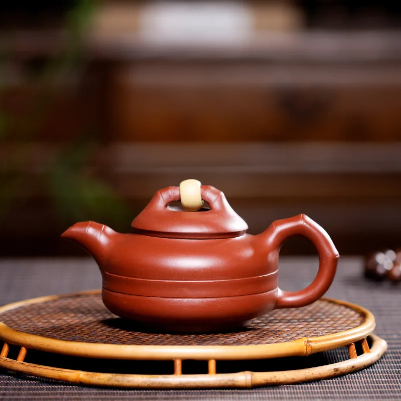 300ml Yixing tea pot Purple Clay Xishi filter Teapot beauty kettle Raw ore Handmade Teaware Drinkware Tea ceremony supplies
300ml Yixing tea pot Purple Clay Xishi filter Teapot beauty kettle Raw ore Handmade Teaware Drinkware Tea ceremony supplies