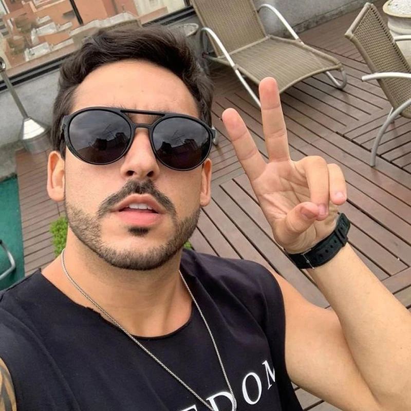 DYTYMJ Punk Sunglasses Men Luxury Brand Designer Sunglasses Men Vintage Round Sun Glasses for Men Punk Gafas De Sol Para Hombre
DYTYMJ Punk Sunglasses Men Luxury Brand Designer Sunglasses Men Vintage Round Sun Glasses for Men Punk Gafas De Sol Para Hombre