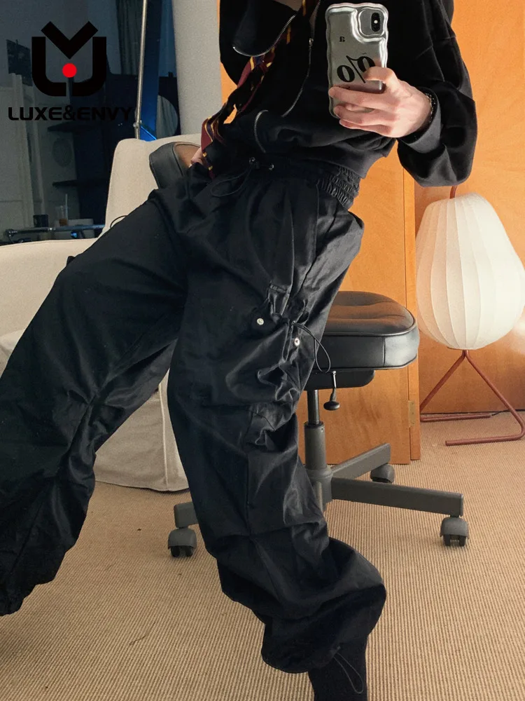 LUXE&ENVY Quick-drying Thin Cargo Casual Pants Pocket Drawstring Trousers Men And Women's Fashion Summer 2023 New
LUXE&ENVY Quick-drying Thin Cargo Casual Pants Pocket Drawstring Trousers Men And Women's Fashion Summer 2023 New