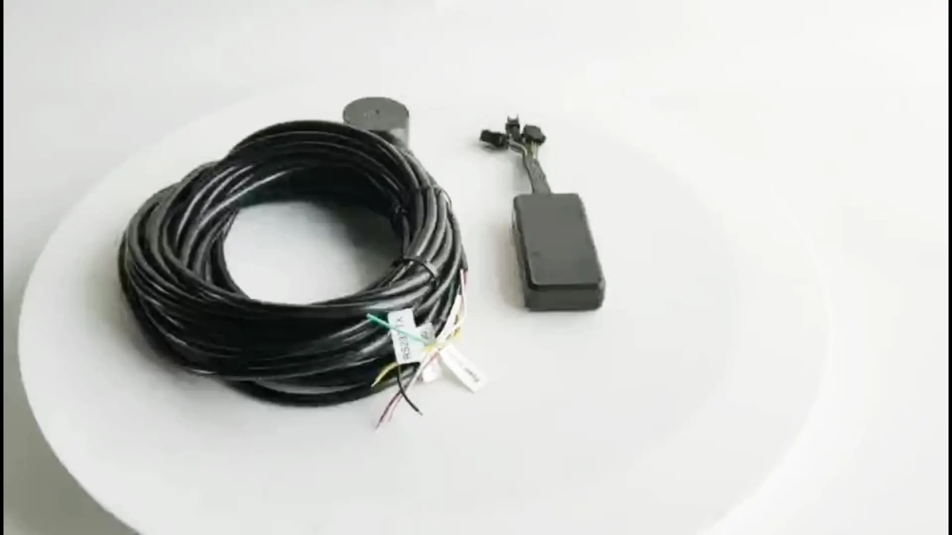 Fuel Tank Level Monitoring System Excavator Dump Pickup Truck Fuel Detection Wireless Ultrasonic Fuel Level Sensor GPS Tracking
Fuel Tank Level Monitoring System Excavator Dump Pickup Truck Fuel Detection Wireless Ultrasonic Fuel Level Sensor GPS Tracking