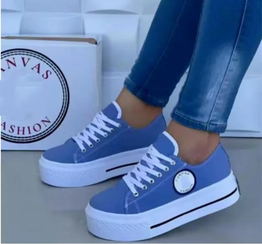 Женские кроссовки на платформе, модные дизайнерские роскошные белые кроссовки на танкетке, Повседневная дышащая обувь, новинка 2022
Женские кроссовки на платформе, модные дизайнерские роскошные белые кроссовки на танкетке, Повседневная дышащая обувь, новинка 2022