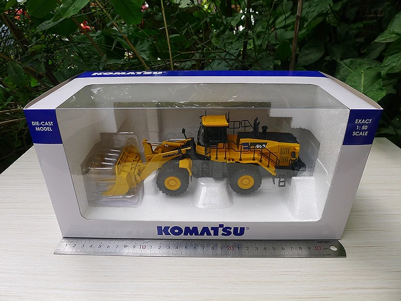 1:50, модель грузового автомобиля Komatsu, ручной загрузчик, Инженерная модель автомобиля, подарки, Сувенирные игрушки
1:50, модель грузового автомобиля Komatsu, ручной загрузчик, Инженерная модель автомобиля, подарки, Сувенирные игрушки