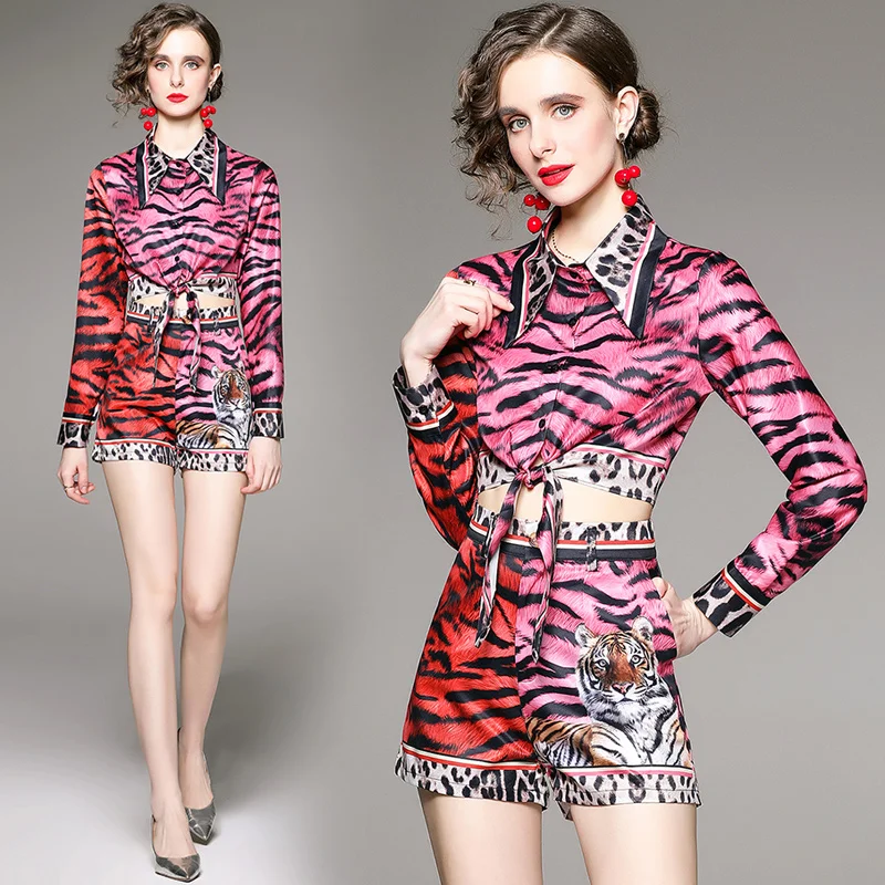 Design Chic Ins Leopard Tiger Animal Print Women Short Sets Summer Button Up Shirt Lace Up Tops and Shorts Matching Sets Outfits
Design Chic Ins Leopard Tiger Animal Print Women Short Sets Summer Button Up Shirt Lace Up Tops and Shorts Matching Sets Outfits