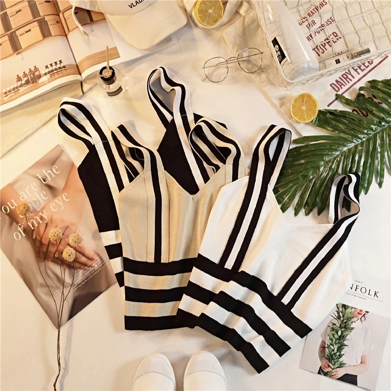 Женский вязаный шикарный укороченный топ, сексуальный полосатый топ на бретелях-спагетти, черный укороченный топ 2020, летние хлопковые женс...
Женский вязаный шикарный укороченный топ, сексуальный полосатый топ на бретелях-спагетти, черный укороченный топ 2020, летние хлопковые женс...