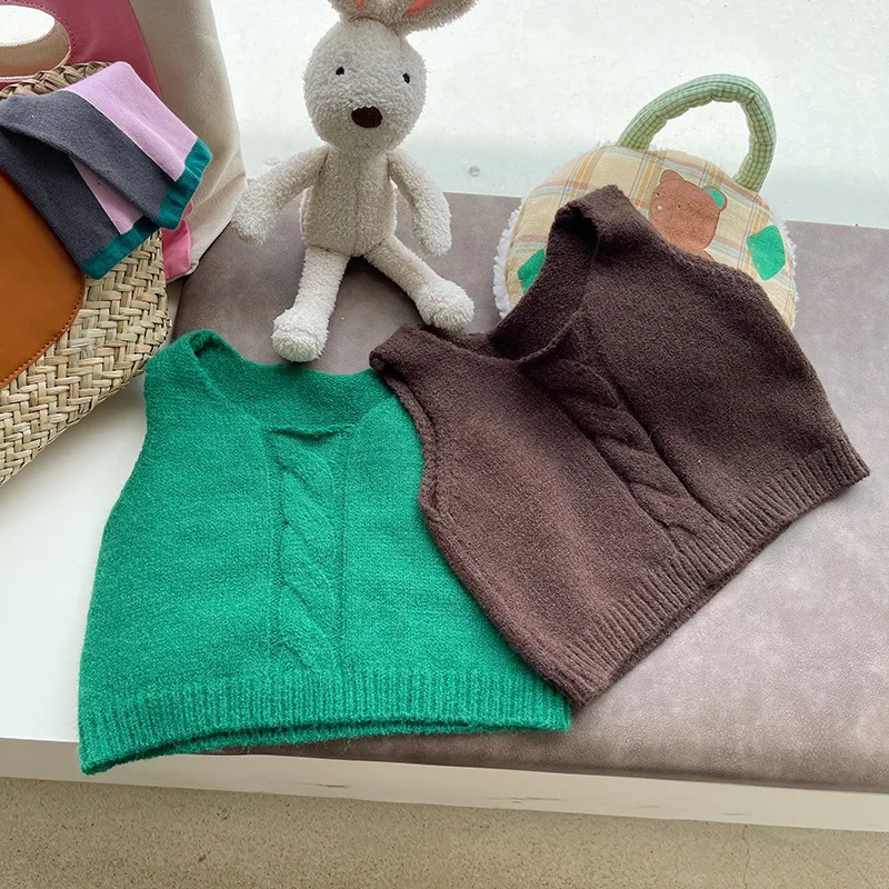2022 Autumn Winter New Boy Baby Pure Color Knitted Vest Kid Girl Sleeveless Casual Tops Waistcoats Children Cotton Loose Coat
2022 Autumn Winter New Boy Baby Pure Color Knitted Vest Kid Girl Sleeveless Casual Tops Waistcoats Children Cotton Loose Coat