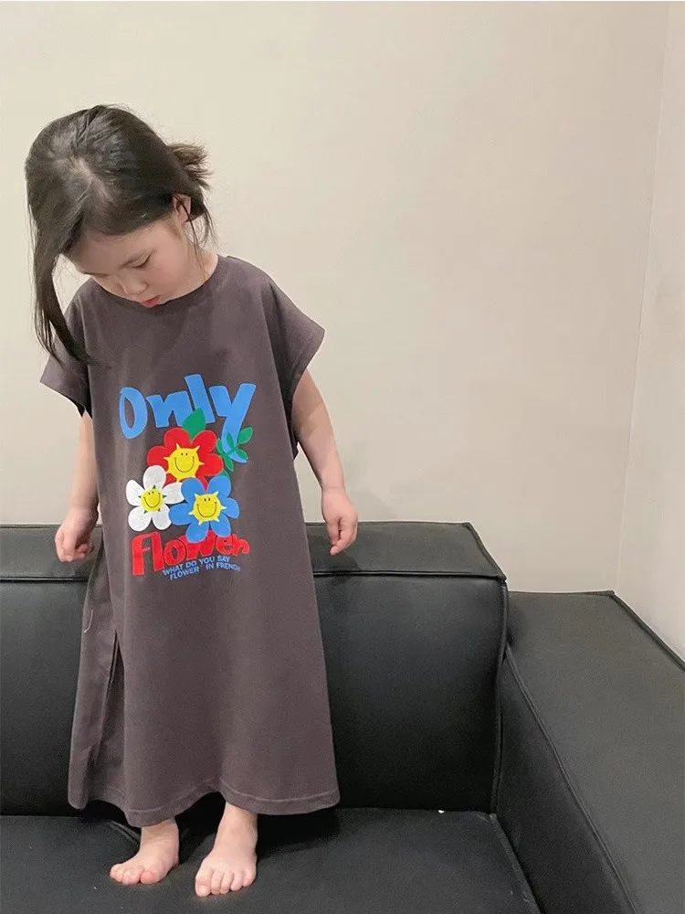 2022 Summer New Girls Dress Loose Children Long Sweatshirt Dress Fashion Flower Print Girls Casual Dress Short Sleeve T Shirt
2022 Summer New Girls Dress Loose Children Long Sweatshirt Dress Fashion Flower Print Girls Casual Dress Short Sleeve T Shirt