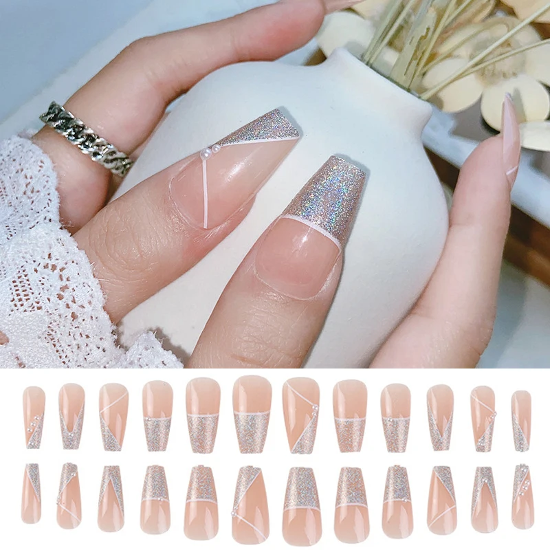 24Pcs/Box Charming White Line Fake Nails Sparkling French Flashing Laser Full Cover Detachable Finished Fingernails Manicure
24Pcs/Box Charming White Line Fake Nails Sparkling French Flashing Laser Full Cover Detachable Finished Fingernails Manicure