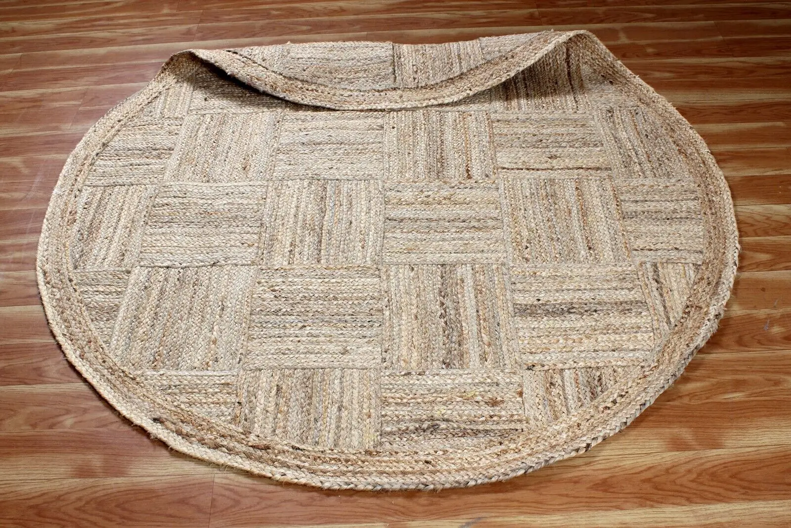 Rug Rustic Reversible Jute Carpet Handmade Braided Round Mat Mixed Weave Decorative Floor Carpet for Living Room Bedroom Decor 
Rug Rustic Reversible Jute Carpet Handmade Braided Round Mat Mixed Weave Decorative Floor Carpet for Living Room Bedroom Decor