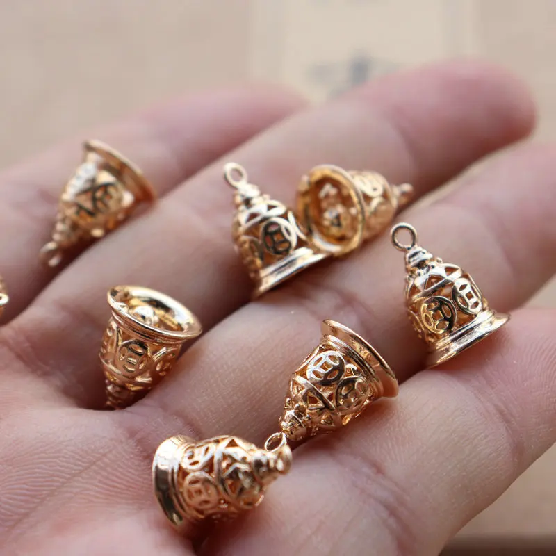 Gold-plated Copper Creative Hollow Bell Charms Pendant 10pcs/lot for DIY Fashion Drop Earring Jewelry Finding Accessorie
Gold-plated Copper Creative Hollow Bell Charms Pendant 10pcs/lot for DIY Fashion Drop Earring Jewelry Finding Accessorie