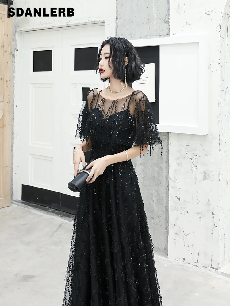 Long Sequined Dress 2022 New Summer Women's Elegant Slimming Dress Birthday Party Sleeveless Maxi Black Dress with Shawl
Long Sequined Dress 2022 New Summer Women's Elegant Slimming Dress Birthday Party Sleeveless Maxi Black Dress with Shawl