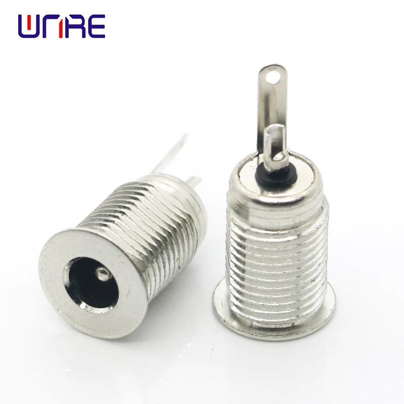 1/5/10PCS Dc-099 Cut Surface 5.5x2.1mm DC Power Jack Socket Female Panel Mount Connector metal 5.5*2.1
1/5/10PCS Dc-099 Cut Surface 5.5x2.1mm DC Power Jack Socket Female Panel Mount Connector metal 5.5*2.1