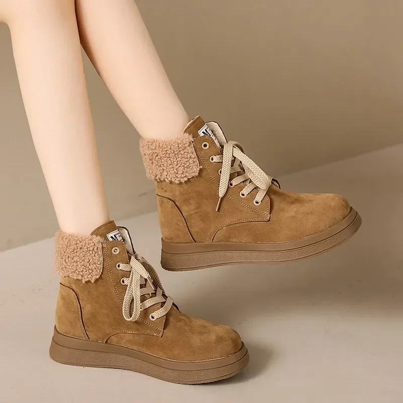 Зимние женские Бархатные Высокие кроссовки, новинка, утепленная хлопковая обувь на платформе со шнуровкой для женщин, уличные повседневные ботильоны 
Зимние женские Бархатные Высокие кроссовки, новинка, утепленная хлопковая обувь на платформе со шнуровкой для женщин, уличные повседневные ботильоны