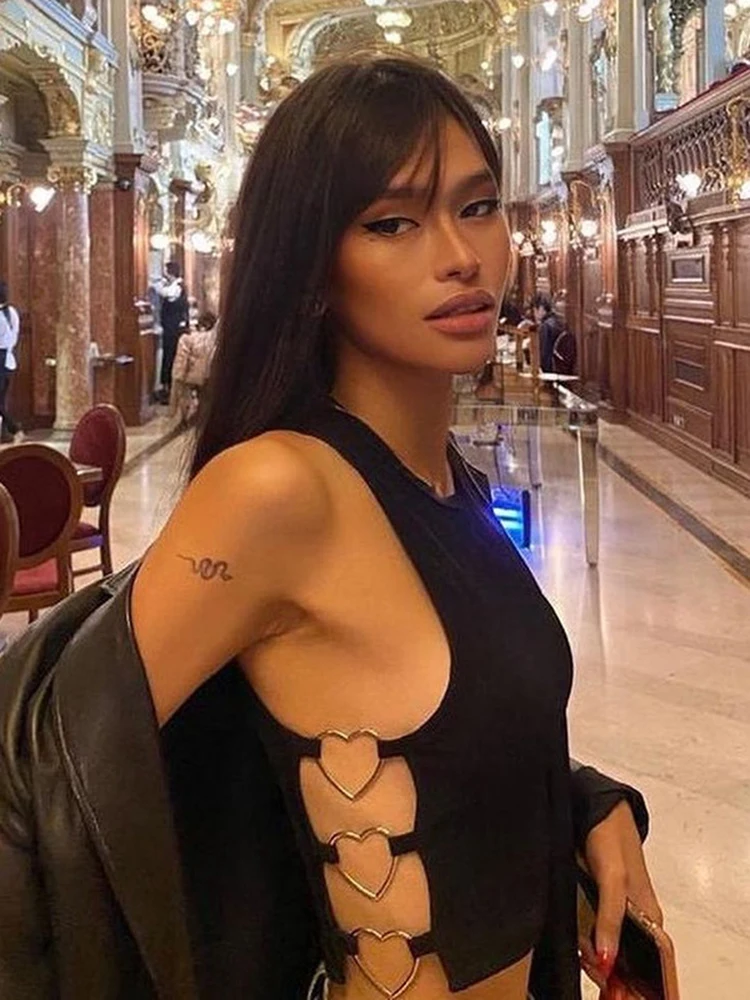2022 Metal Heart Ring Hollow Out Streetwear Y2k Crop Tops Sleeveless O Neck Design Ribbed Tank Top Sexy Women Casual Tee Clothes
2022 Metal Heart Ring Hollow Out Streetwear Y2k Crop Tops Sleeveless O Neck Design Ribbed Tank Top Sexy Women Casual Tee Clothes
