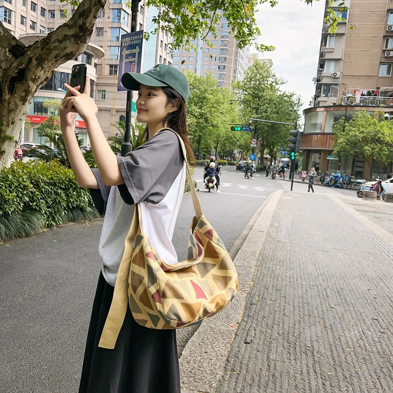 Triangle Print Canvas Women's Bag High Capacity Messenger Bag Y2K Handbag Shoulder Bag Book Cross Eco Bag Korean Shopper Satchel
Triangle Print Canvas Women's Bag High Capacity Messenger Bag Y2K Handbag Shoulder Bag Book Cross Eco Bag Korean Shopper Satchel
