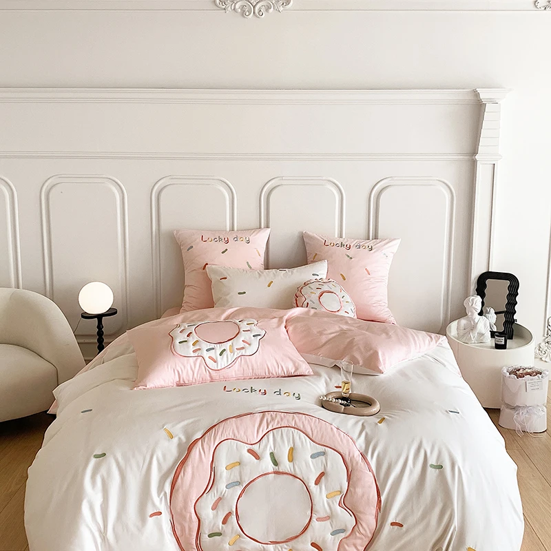 4/7 шт., набор постельного белья из египетского хлопка с вышивкой
4/7 шт., набор постельного белья из египетского хлопка с вышивкой